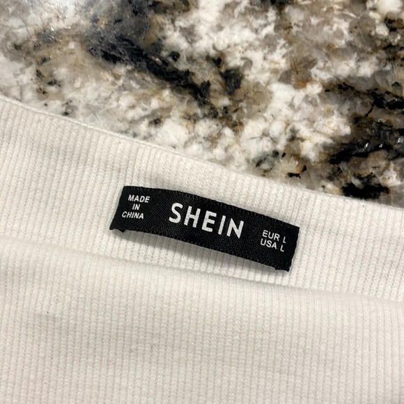 Shein Ribbed Cropped Cami Top - Picture 3 of 3